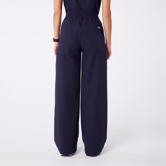 Ultra High Rise Shelby Wide Leg Scrub Pants - Picture 2 of 5